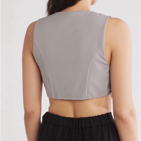 ASOS DESIGN- Crop vest Top-light grey-size 4 NWT - Picture 8 of 8